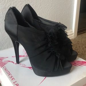 Chinese Laundry Z-Honey Bun 8